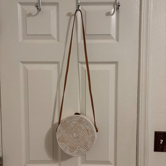 Ameri Round Ata Grass cross body bag - Picture 1 of 7